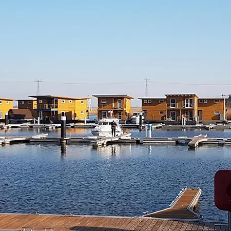 Prázdninový dům Floating - 