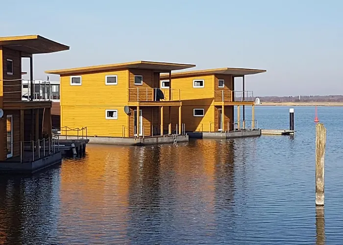 Floating - Schwimmende - Haus 1 Kröslin