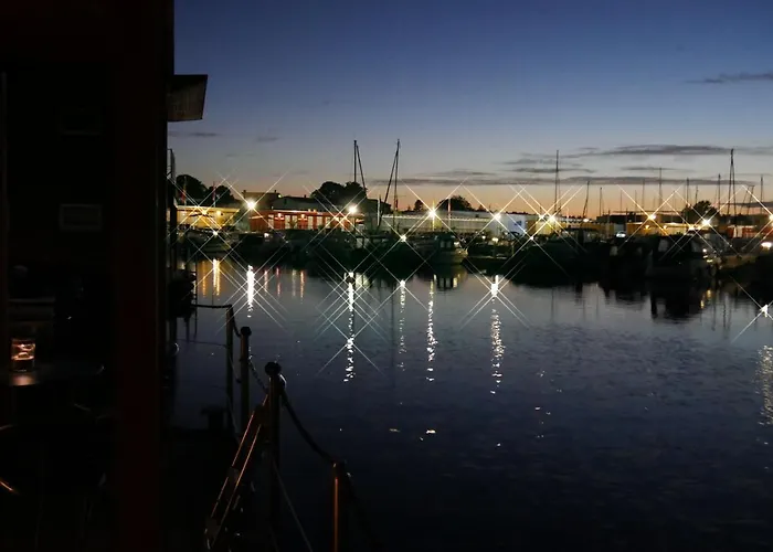 Floating - Schwimmende - Haus 1 * Kröslin